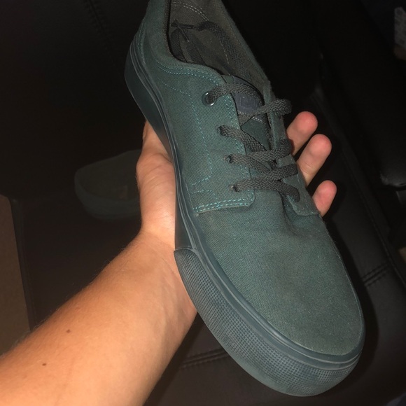 DC dark green shoes 10 - Picture 4 of 5